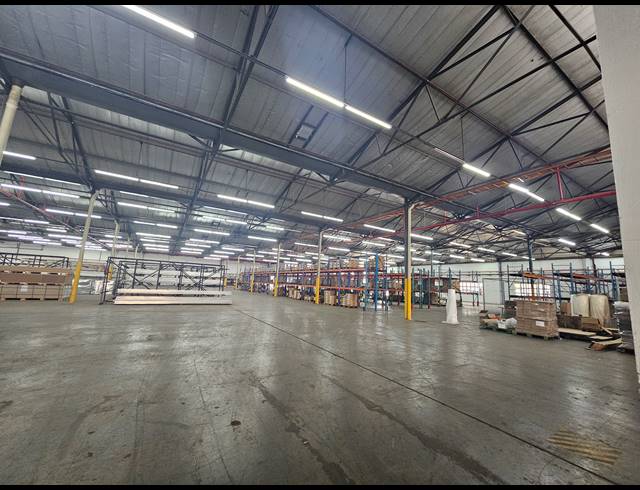 7,800M² WAREHOUSE TO LET IN ISANDO